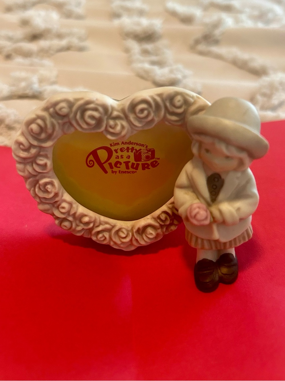 Kim Anderson Heart Picture Frame with Cherubic Figurine - Cream and Pink